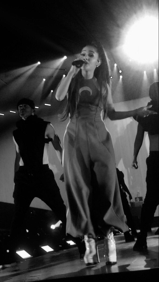 psychoetic's tweet image. shitty quality but still 💗 #DWTLyon