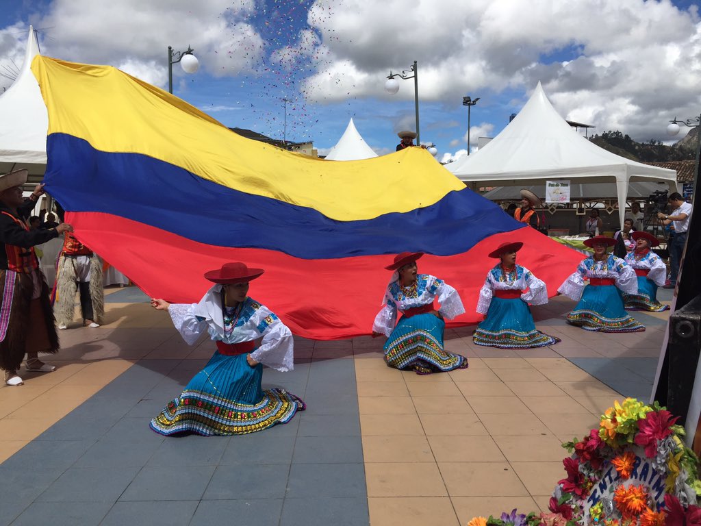 Agricultura_CZ6's tweet photo. Estos momentos en la #FeriaZonalMAG en #Asoguez más de 30 productores presentes con lo mejor de su producción https://t.co/XZlZkUPnFF