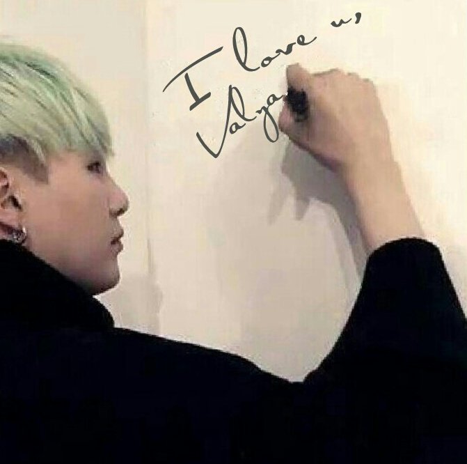 __ValEnt's tweet image. Ахаха #AGUSTD меня заставили это выложить #BTSWEEK