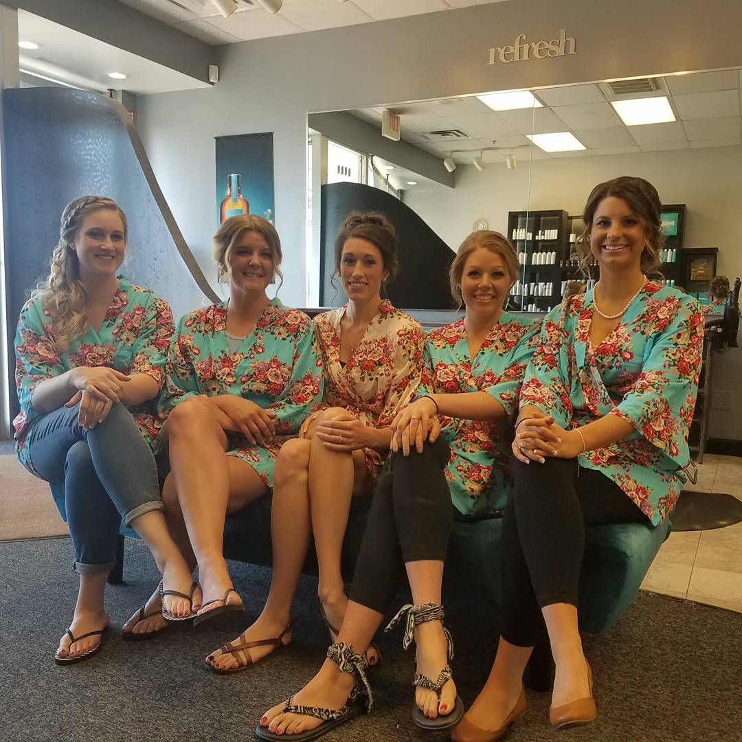 Salon_Chic's tweet image. Congrats to our lovely bride this morni g! #saturdaymorning #updo @Salon_Chic