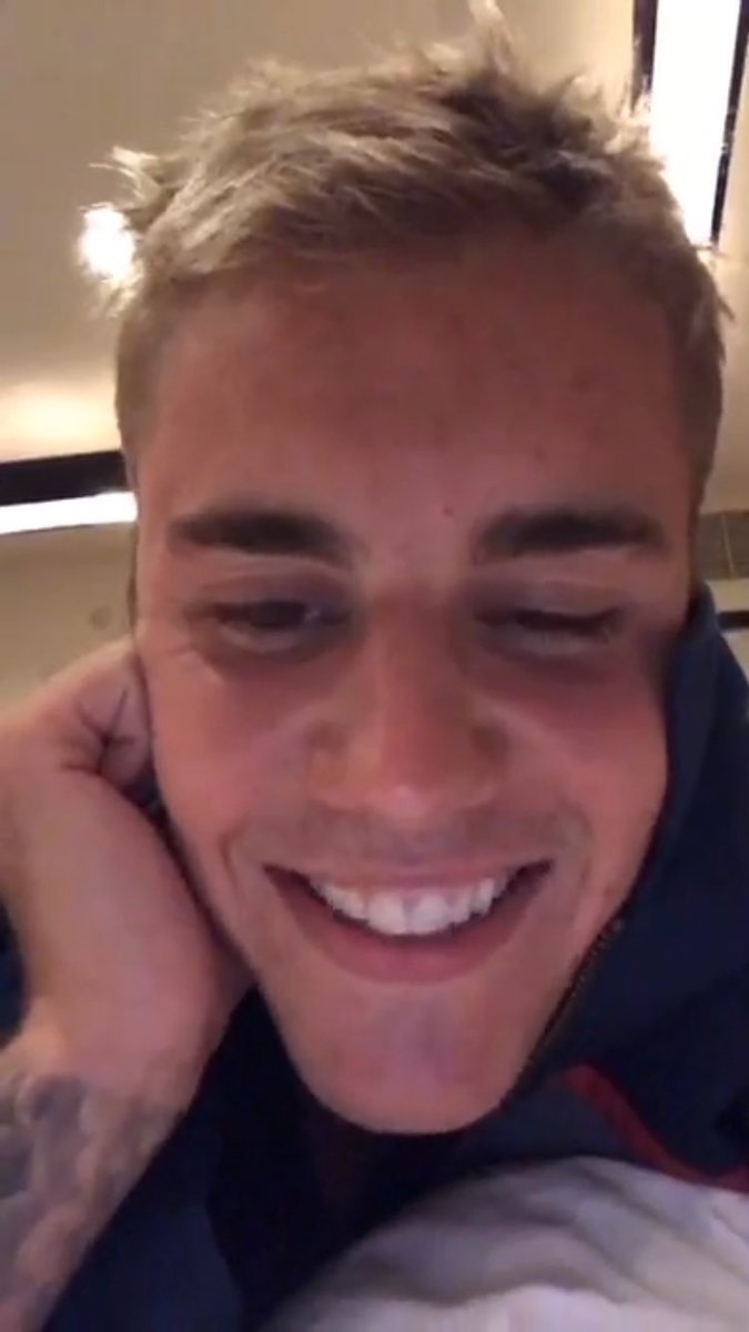 ProjectVoteJus's tweet image. MINHA CARA QUANDO EU VEJO TODO MUNDO VOTANDO:

RT=VOTO

#Justin4MMVA