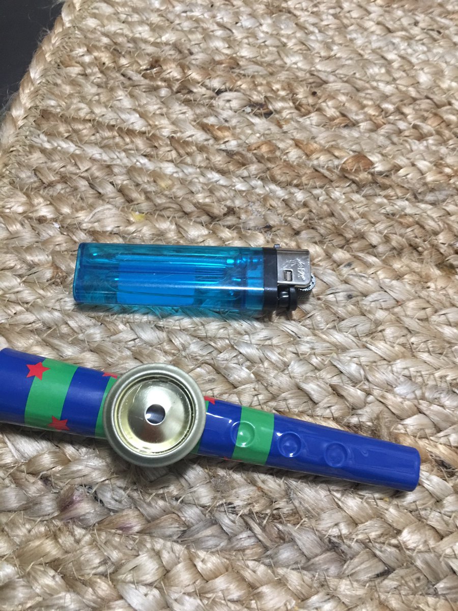 gracenc24's tweet photo. My mom found a kazoo in my room... https://t.co/slJPygR9Im