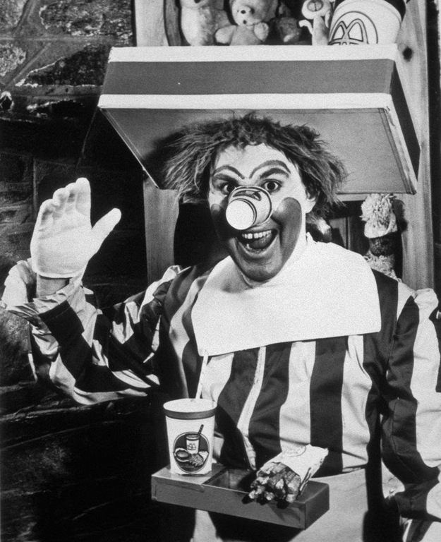 HistoryInPics's tweet photo. The original Ronald McDonald, 1963. https://t.co/67eJAdaTLA