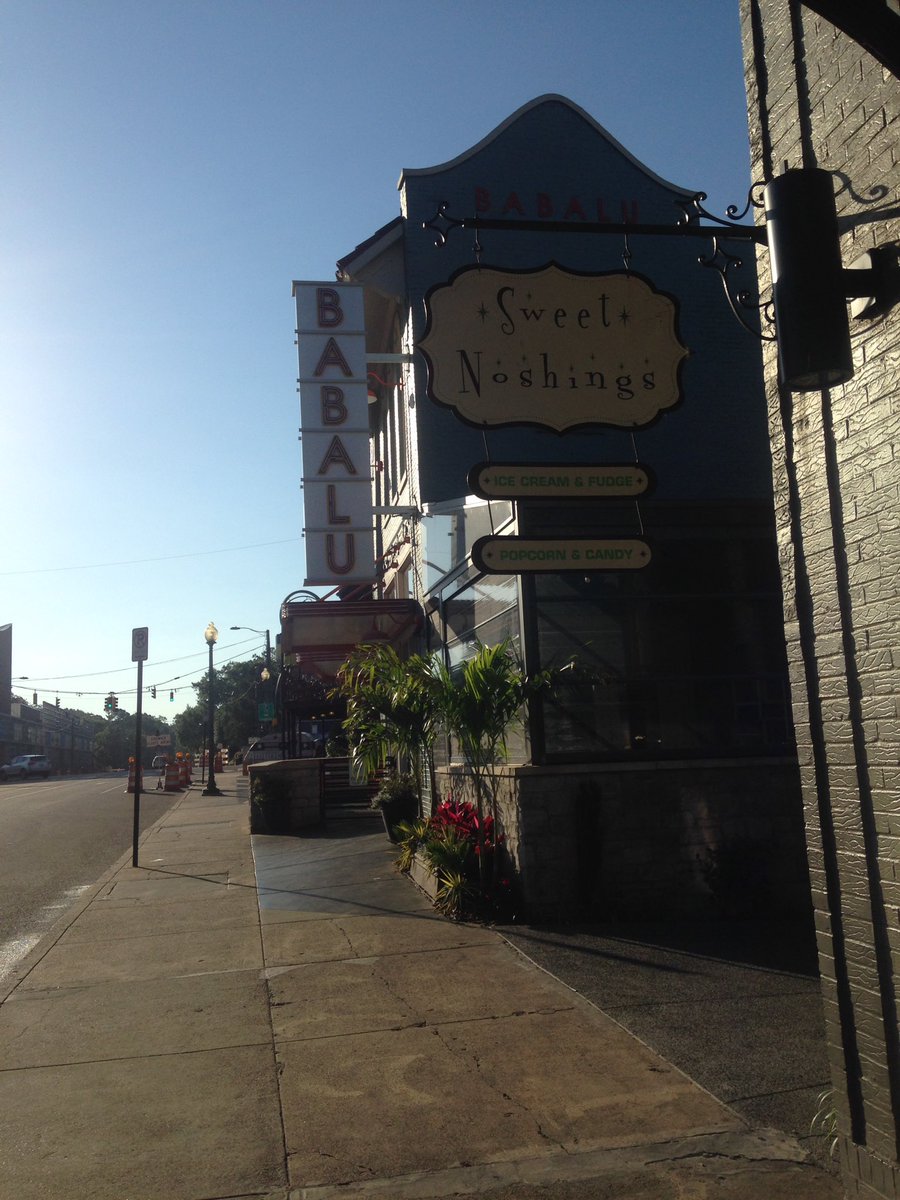 nikerunner75's tweet photo. Restaurants in #OvertonSquare during @BreakawayRuns @StJude training run. @therunchat #RunChatHunt https://t.co/75byDdAiDY