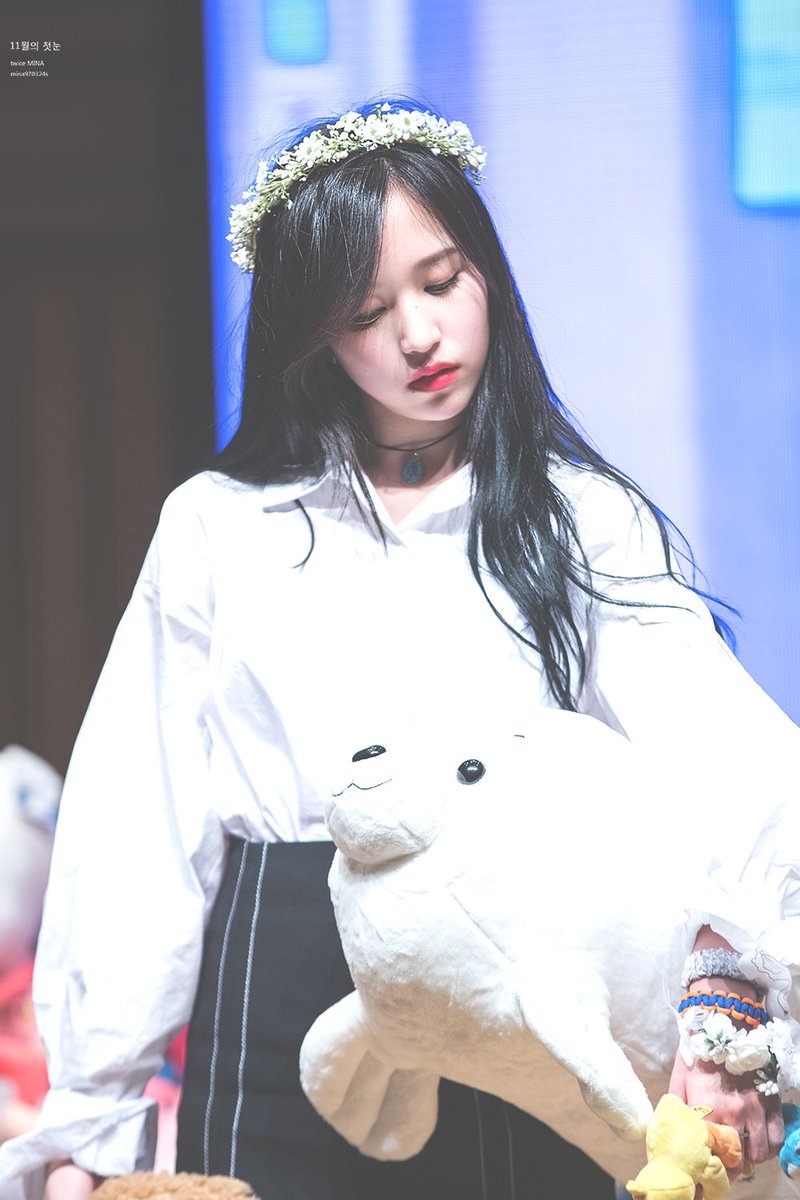 mina970324s's tweet photo. 170610
긴묘이..싸랑해여ㅜㅜㅜ😂💕💕
#트와이스 #TWICE #미나 #MINA 
@JYPETWICE https://t.co/55hhC3PEB5