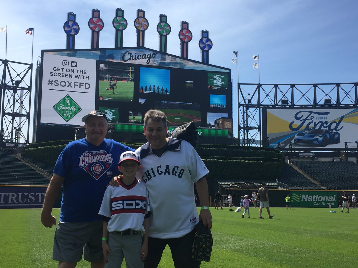 trosinia's tweet photo. #soxffd https://t.co/p97ve8nQB4