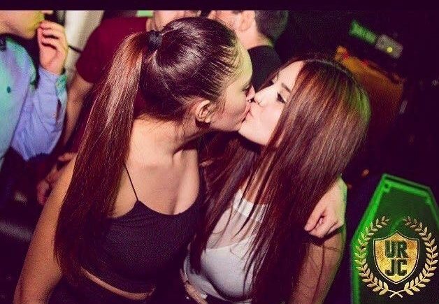 AndreaRitmic's tweet photo. @Pauladiaz03 Que menos podría hacer #MiSupri ❤ https://t.co/2EPJqrsSJq