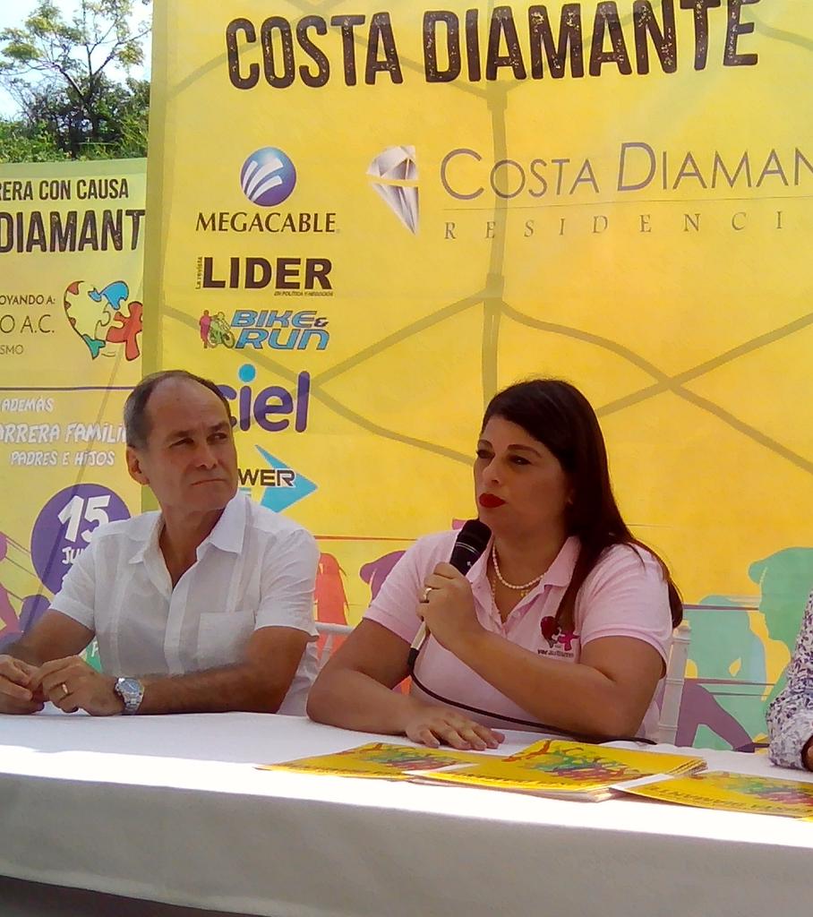 ElMercurioVer's tweet photo. Monserrat Castillo Presidenta de @verautismo dijo la principal causa de muerte de gente con autismo son accidentes https://t.co/9bdUAy1tpP