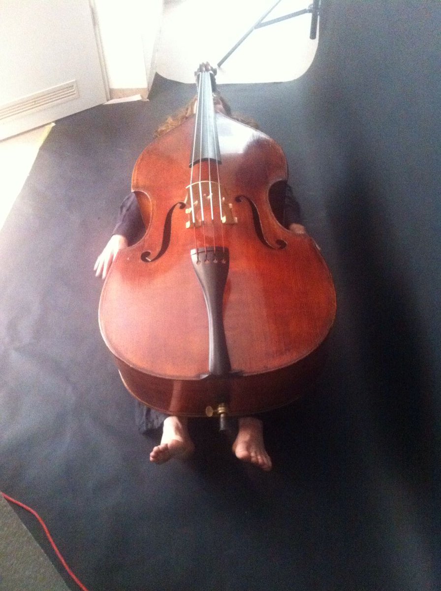 Ihr fragt euch, wie es bei einem Fotoshooting für Musiker zugeht?
#instrumentenliebe #freeschubert #shootingstar