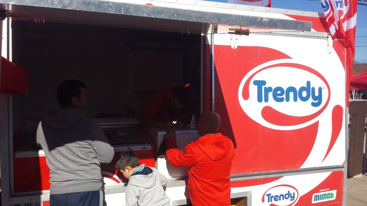 futbol_calle's tweet photo. ¡Gracias #Trendy por estar acompañando esta gran jornada del #FCPaine! https://t.co/VCdyTIBPvB