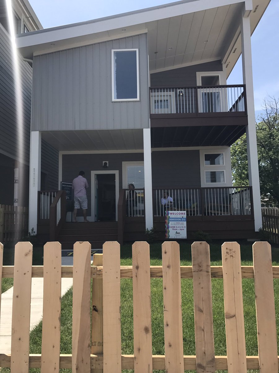 TKW's first house on the tour!