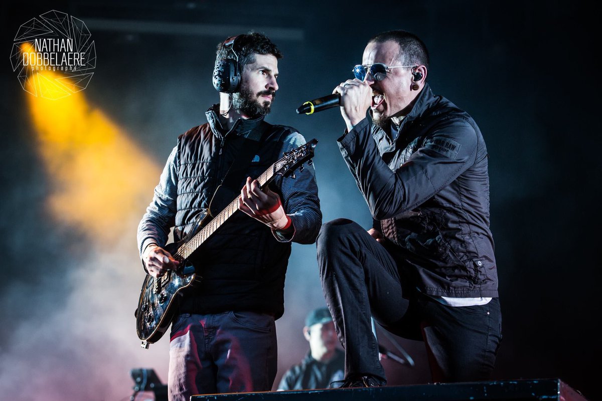 LPLive's tweet image. Linkin Park at Download Paris. Photos by Nathan Dobbelaere. #OneMoreLight #WeAreLPU #LP2017
