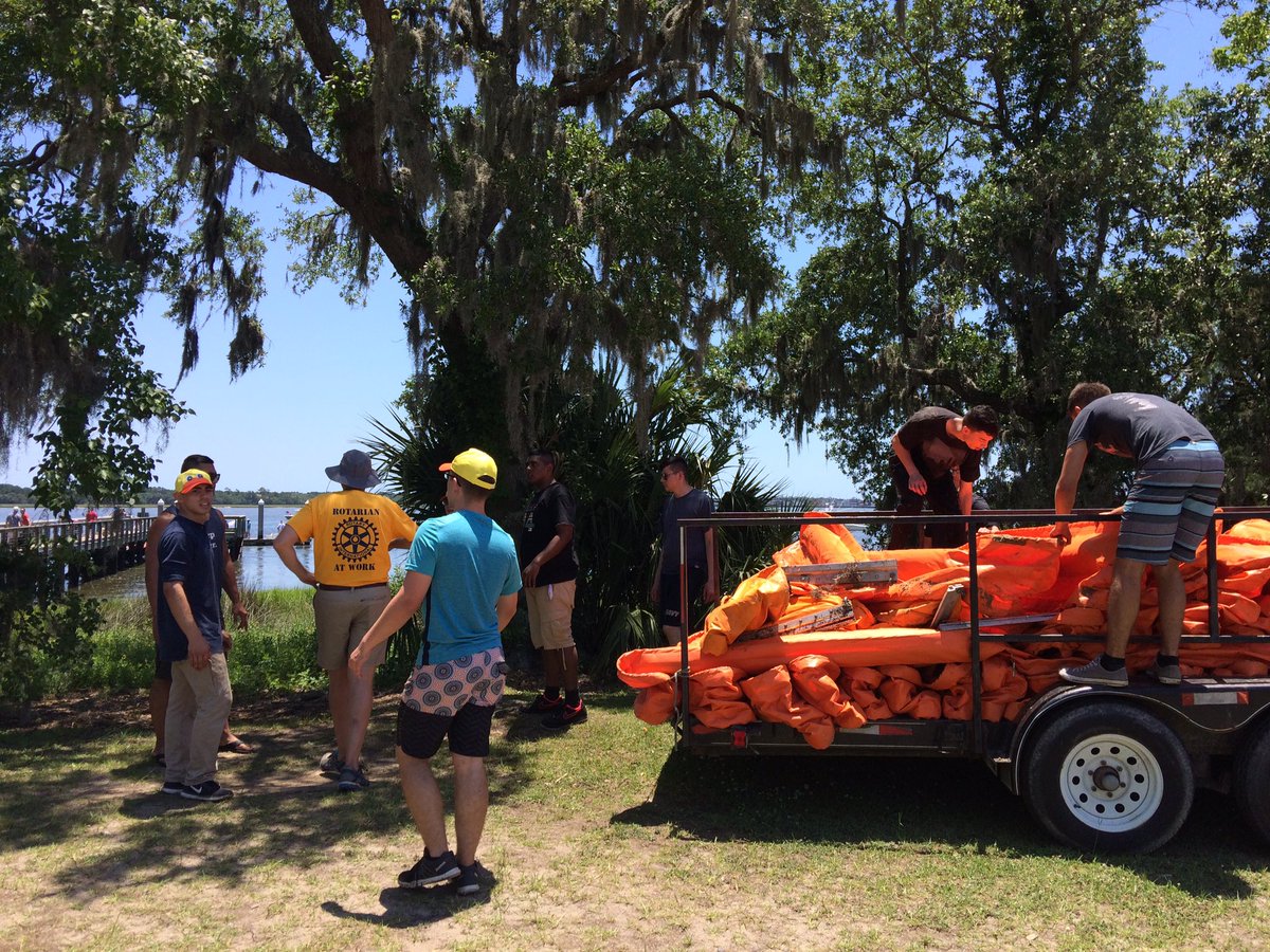 CHSDuckRace's tweet photo. Our @USNavy volunteers, we appreciate you so much! https://t.co/cG7jiWPIzd