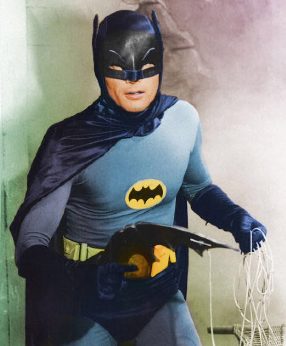 BATMAN star Adam West dead at 88... DB-XYtvVwAAe9XJ