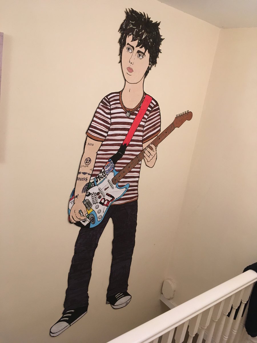 KerrtoonzHats's tweet photo. @GreenDay life size Billie Joe https://t.co/TaJJcWH5vK