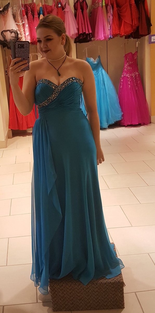GoddessJamie_xo's tweet photo. Reimburse me for my prom dress , $100. https://t.co/Lnt8hLy1FN 😘 #paypig #payslut #payme #domme #findom #femdom https://t.co/cRAYgJB1mI