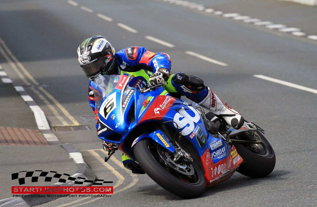 startlinephotos's tweet photo. Another amazing Senior TT win for @M_Dunlop3. Congratulations from us all at Startlinephotos https://t.co/MLp7e1LV4U