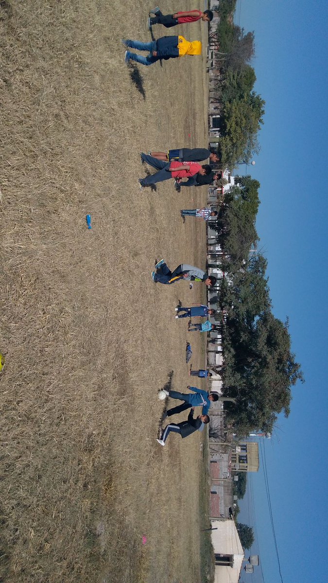 MatiasOliver9's tweet photo. Taller de deportes básquet y Fútbol CAI3 salta https://t.co/i6CytlrWpn