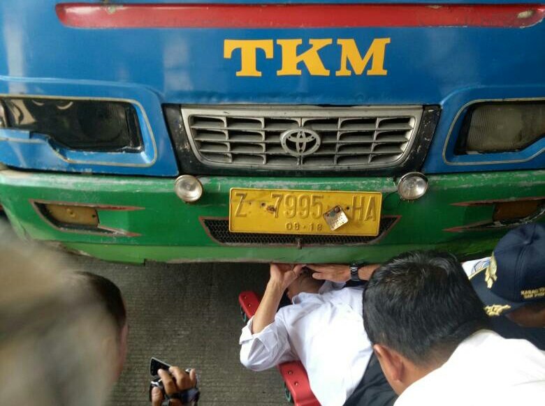 medyrahdiga's tweet photo. Kerja keras dan bertanggung jawab @BudiKaryaS , semoga target kecelakaan mudik thn ini berkrng yah pak #AKSIMENHUBBKS @kemenhub151 https://t.co/83eF9KJosh