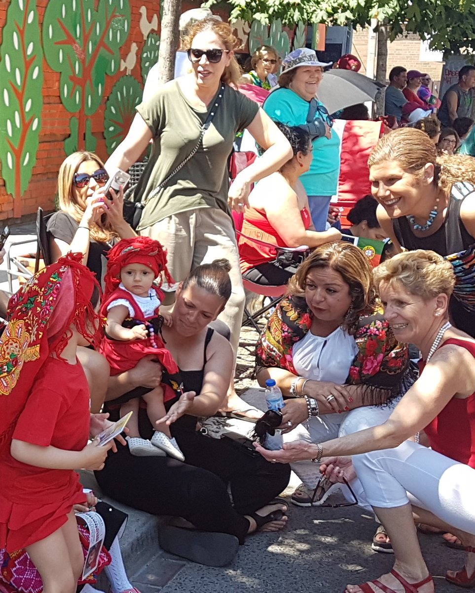 Laura_Albanese's tweet photo. Beautiful day for #PortugalDay Parade put on by @ACAPO_ca #PortugalWeek2017 #vivaportugal #YSW https://t.co/n8CWQPtiXX