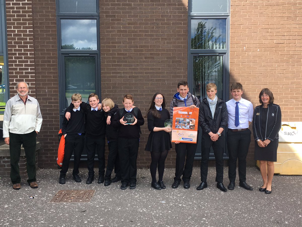 TCSoADEC's tweet image. Well done to both teams competing in the rotary technology tournament 2017. Junior winners and senior runners up! #TheCSoA #stem