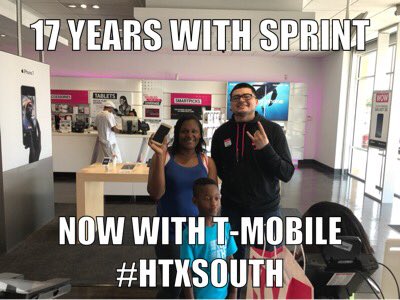 maxincharge's tweet photo. #HTXsouth @Paul_Giannotti @itstherealjam @domjrcoleman @JohnLegere https://t.co/h5lUuRAmBw