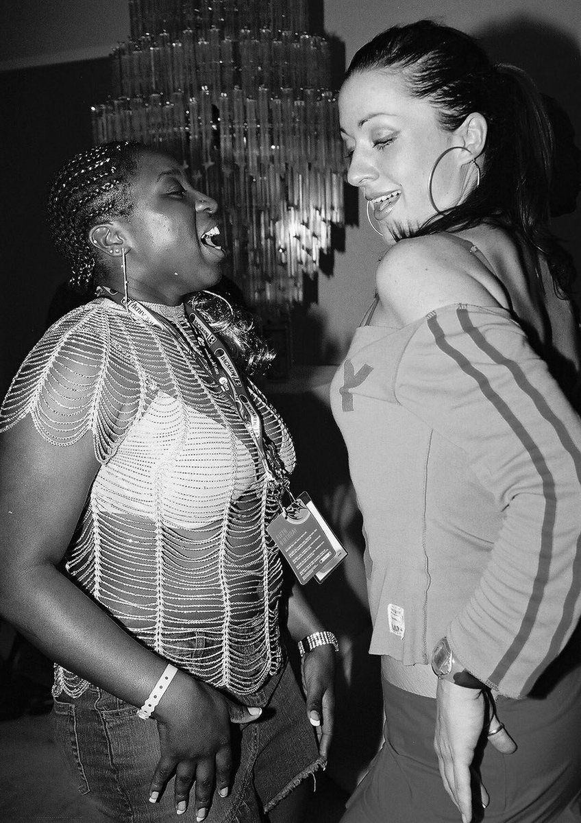 markweathers's tweet photo. the early days of southport weekender – in pictures https://t.co/qZ1Aevuw44 via @guardian #southportweekender #SPWFESTIVAL #SPWF17 https://t.co/rkQwYgUOhr