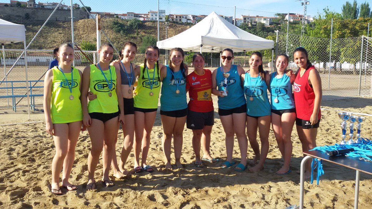 El RS Solar campeón I Trofeo "Ferias de S. Juan" de Coria en categoría absoluta. Buen #bmplaya junto a Cauriense, <a href="/bmpfemenino/">BM Plasencia F.</a> y <a href="/BejaranoBM/">Bejarano Balonmano</a>