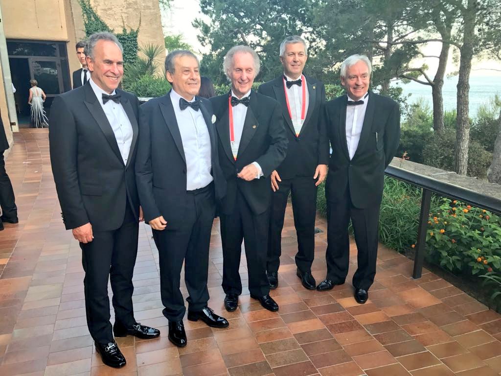 EY_Argentina's tweet photo. Los ganadores de Argentina, Perú, Chile, Colombia y Uruguay juntos en el #WEOY. https://t.co/Rsk3kXFXII