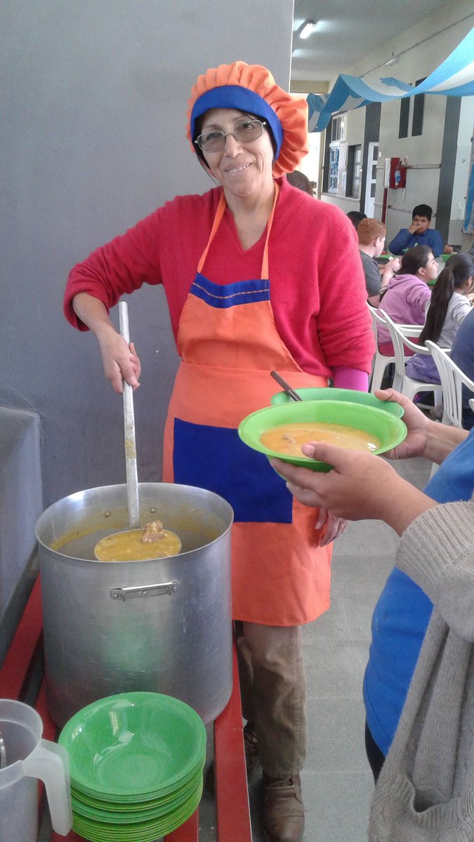 angelicasosa006's tweet photo. Disfrutando un rico locro junto a los niños de Escuelas Abiertas San José de los Cerrillos https://t.co/uFn6npamFn