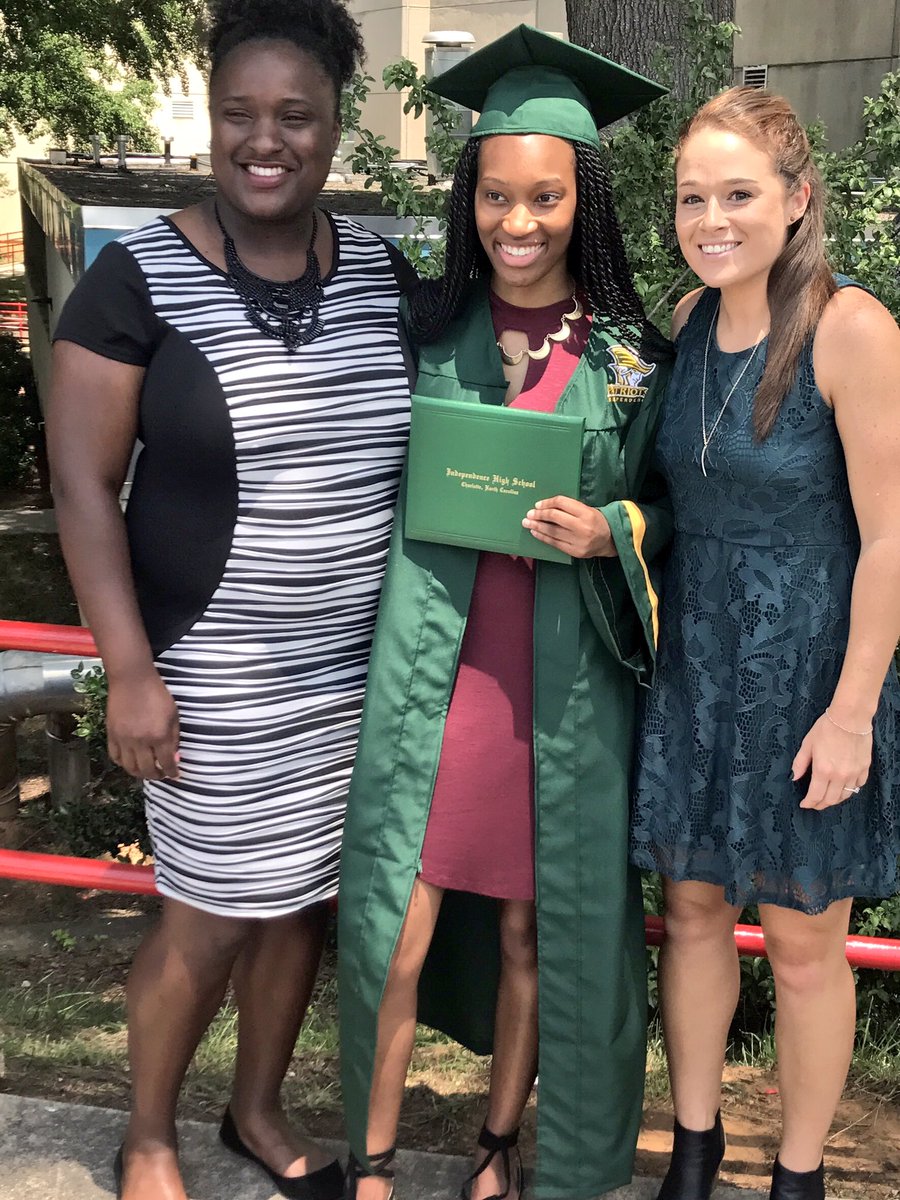 IndependenceGBB's tweet photo. HUGE congrats to the class of 2017 Lady Patriots 🏀 4 great ball players, 4 great people. Headed to App State, NC A&amp;T, Brevard &amp; Lane College https://t.co/wgHg5B6Sgv