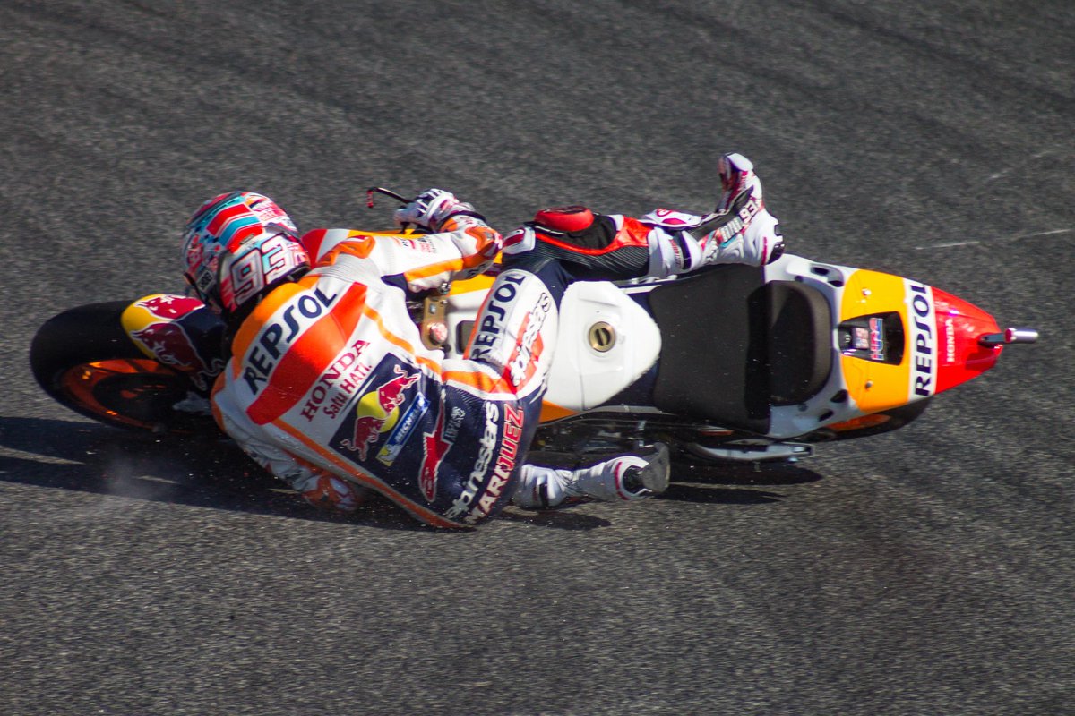 MotoGP's tweet image. Marquez on his crash-filled Saturday in Catalunya

#CatalanGP 📽
motogp.com/en/videos/2017…