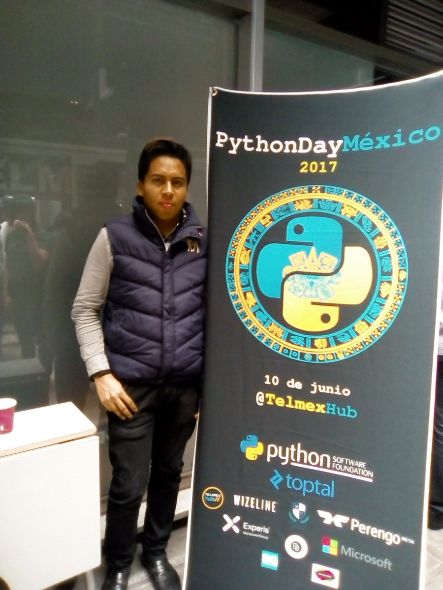 Thoby_04's tweet image. Soy feo a mucha honra
Celebrando el #pythondaymx17