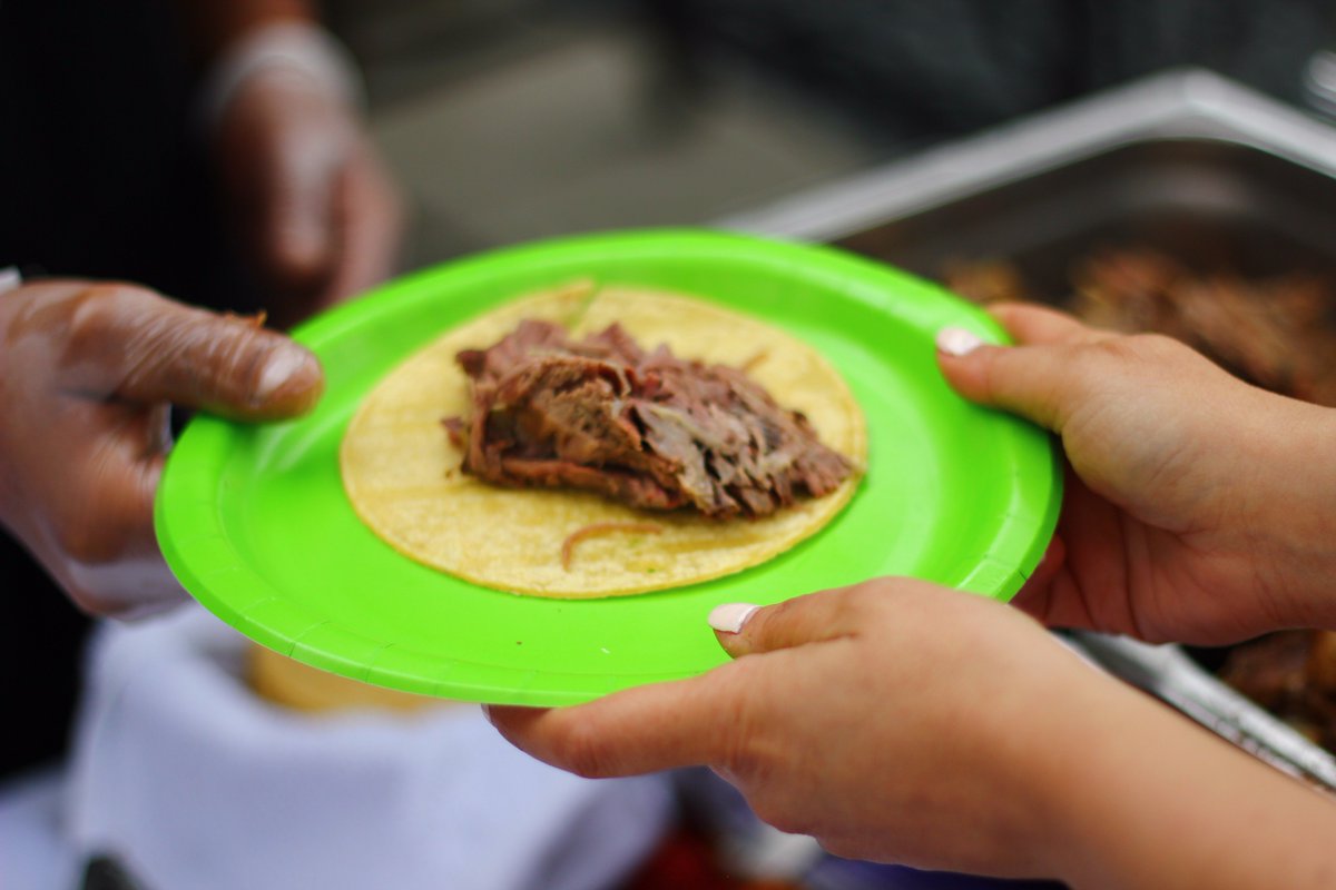 AquiesTexcoco's tweet photo. @theLABeat @LAFoodFest @starrykitchen @hanjipbbq @ConiSeafood @LittleJewelofNO @CMLobster @raysbbqhp It will be epic. 
#AuthenticMexicanFood https://t.co/C5yz85yYFu