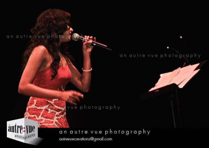 SonaSsg's tweet photo. *Golden memory*(Set-4)
What a breathtaking moments u created in #Dubai 3Nov2011 DubaiFestivalCity😘Spellbounds🍁#QueenOfMagic🎊
@shreyaghoshal https://t.co/Fj2jNQPgaz
