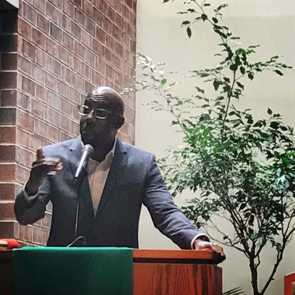 indivisibleden's tweet photo. Rev. Raphael Warnock: Don’t tell people to pull themselves up by their bootstraps if you won’t give them any boots. #ResistForwardSummit https://t.co/IzgM0vWEzu
