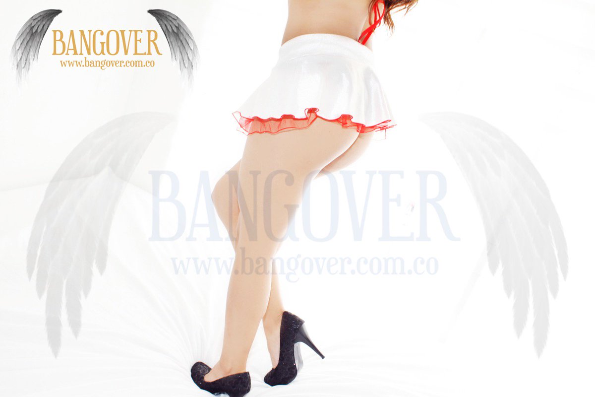 BBangover's tweet photo. #whts 3222766126 #lamejor #agenciamodelos #agendaservicio #paraellas #sexy  #party #poolparty #prepagosbogota
https://t.co/Ie0ydlOTtu https://t.co/jvS1z1BKvs