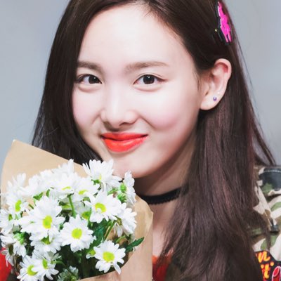 INYBIH's tweet photo. Di niyo na makikita tong maganda kong mukha

 #NewProfilePic https://t.co/sihSXktsCt