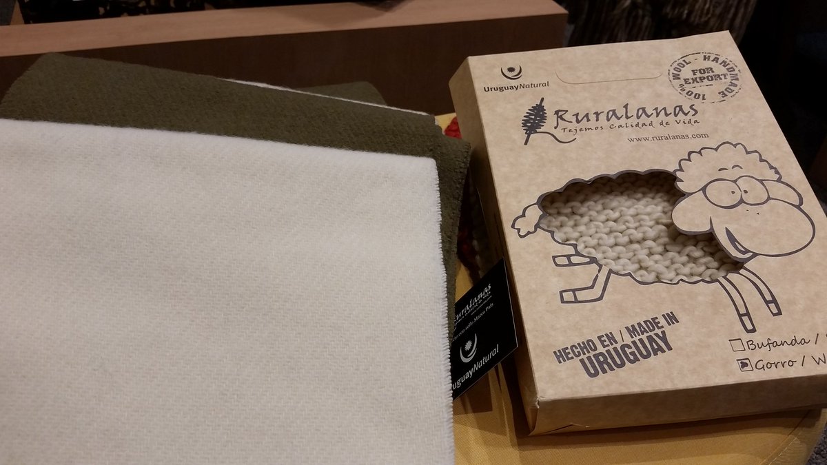 marianoel2014ok's tweet photo. Nada más lindo que prendas hechas en lana para este invierno!! Y las de @Ruralanas son una belleza!!
#diseño #lana #madeinuy https://t.co/93Zbm8Ahbm