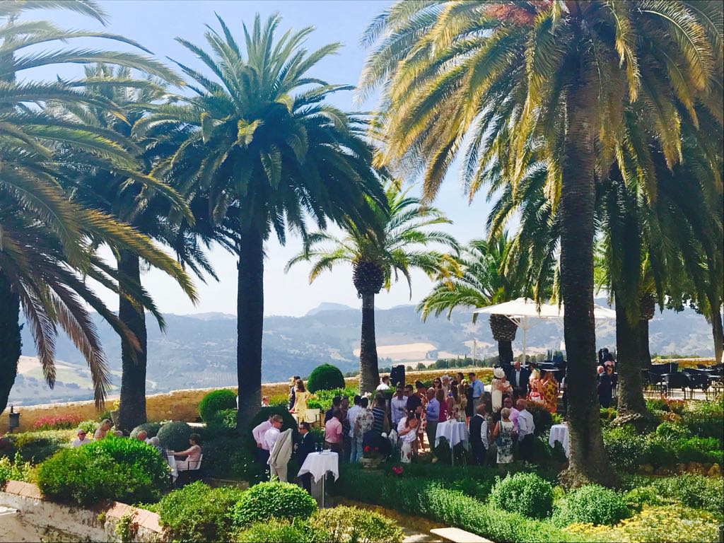 AzaharRonda's tweet photo. Wedding Ashley &amp; Tom. We feel very proud that they come from so far to marry with us...
#AzaharRonda #CataloniaReinaVictoria https://t.co/tKQSZ4Geat