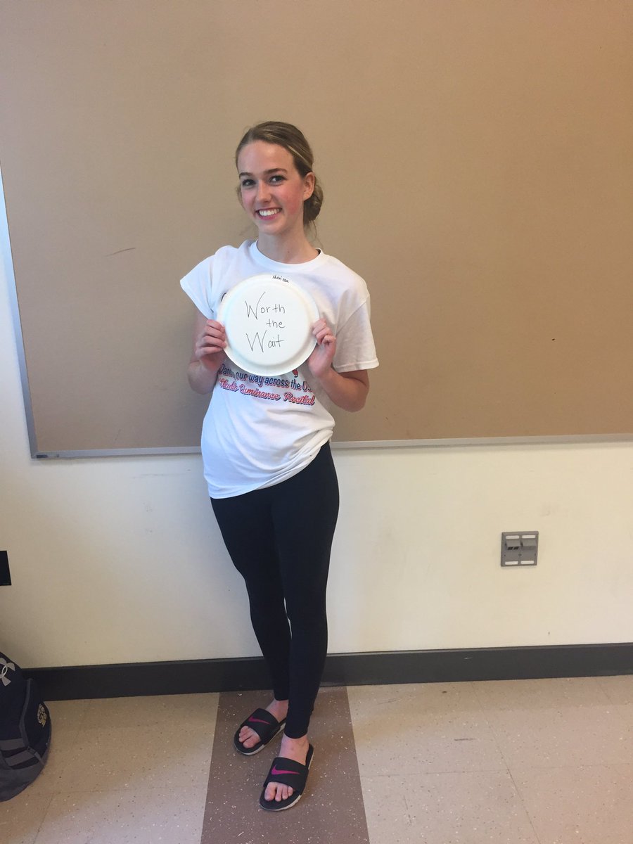 studioluminance's tweet photo. Some of our soloists were awarded some awards after the solo showcase last week 💕@moskomarissa @i_am_a_RINO @livia_lanci6 https://t.co/nfsuFUis4H
