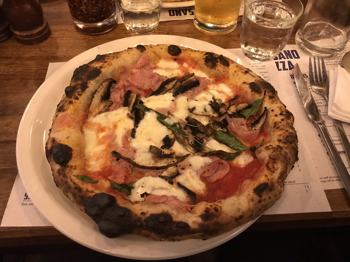 Had a great meal at <a href="/paesano_pizza/">Paesano Pizza</a> with 14 of our members tonight in #Glasgow - stuffed!