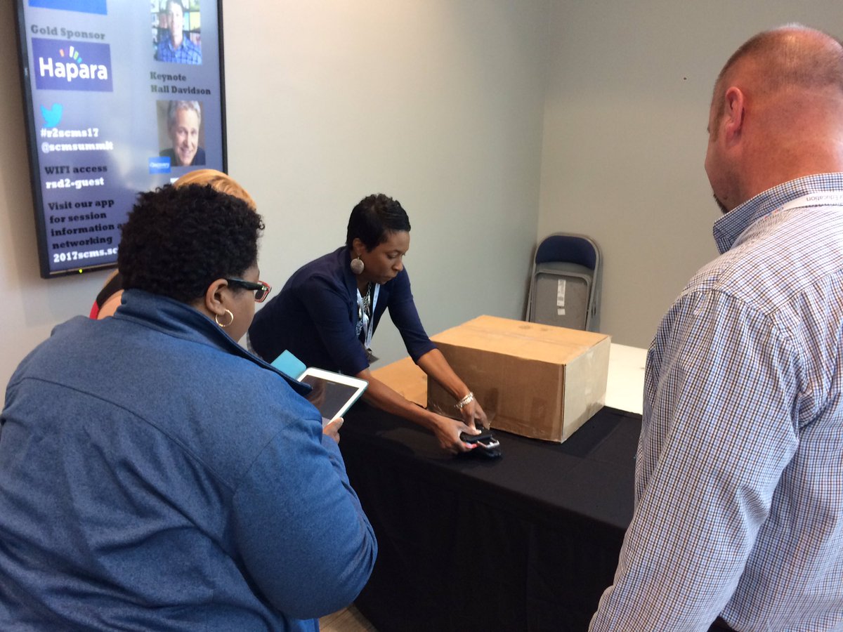 mrstechking's tweet photo. We sent our session attendees on a @GooseChase today! They were really creative with their missions. #r2scms17 @kjameshill @bookmanrdpe https://t.co/ddr9bXyf2d