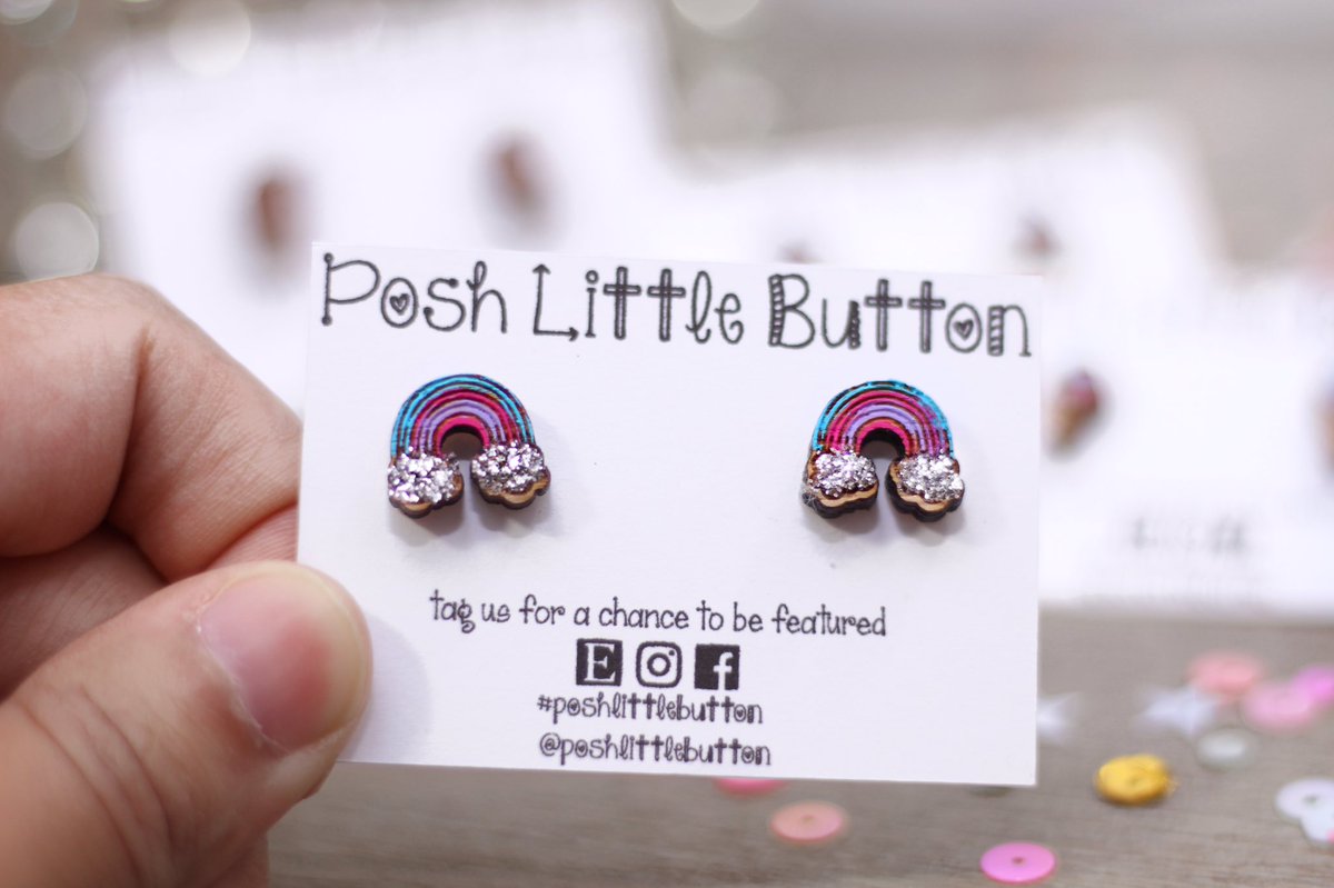 ShopThePosh's tweet photo. New #HandPainted earrings! #Rainbow #jewelryonetsy https://t.co/i8lmrj7D7r