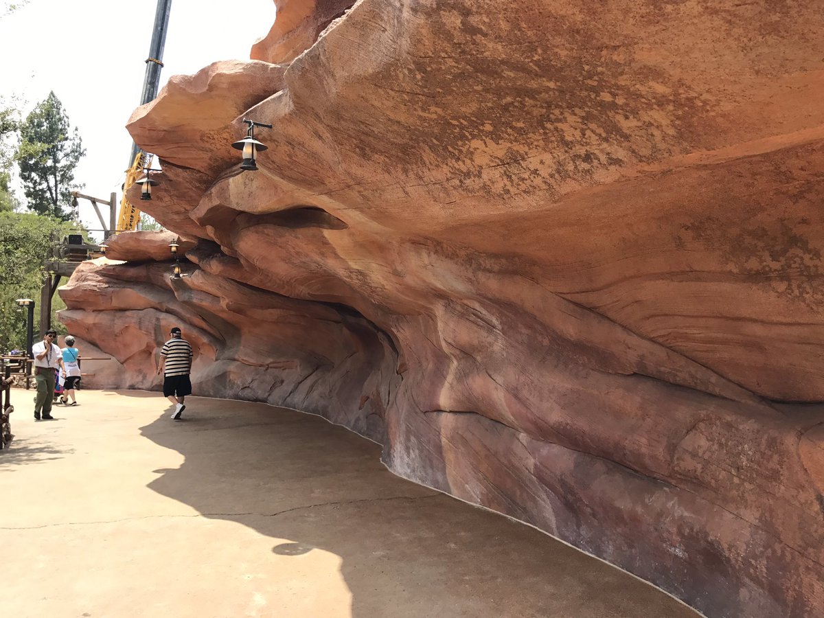 MousePlanetAVP's tweet photo. I nominate this portion of Big Thunder Trail @DisneylandToday as the newest selfie wall. #rustwall #rockwall https://t.co/4LzNg5AVXg
