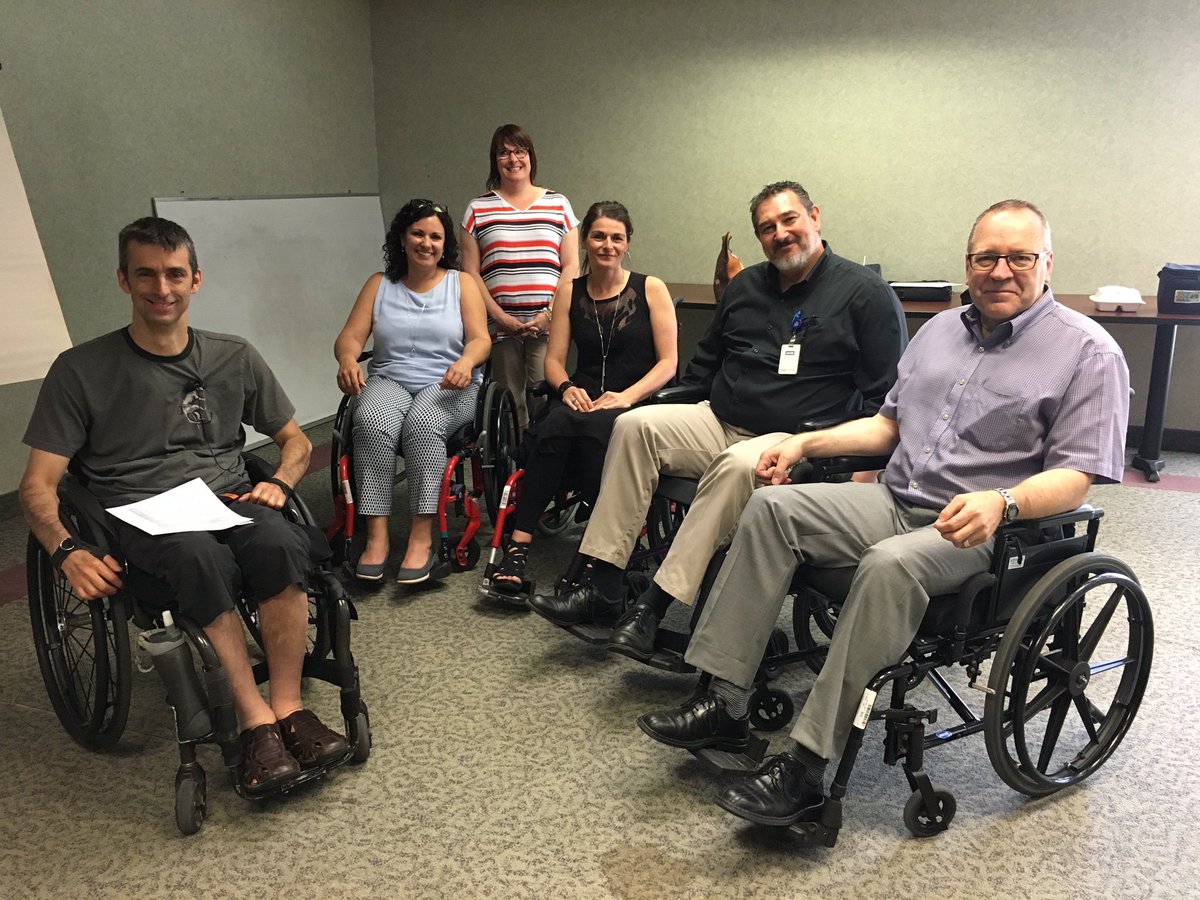 ATousignant_SCC's tweet photo. Sensibilisation à la semaine QC des personnes handicapées : matinée en fauteuil roulant pour les gestionnaires #SPQH #accessibilité https://t.co/zsfqqEWNq4