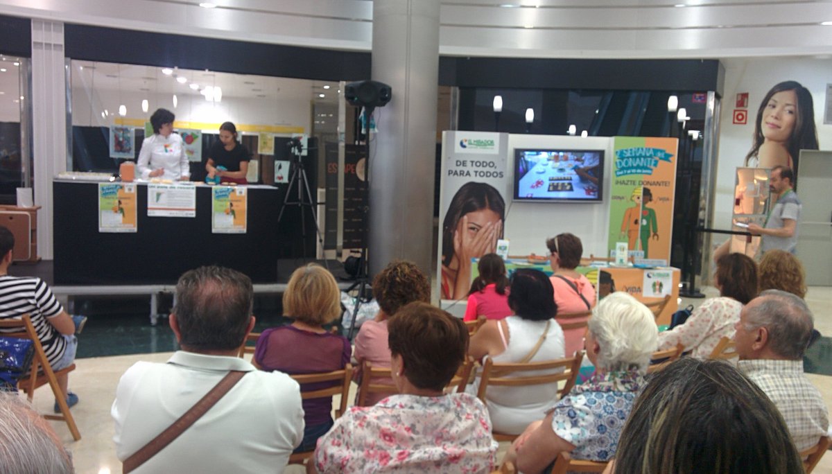 ImapaComunica's tweet photo. Muy #fans de @MariPazTopChef ¡Tarde rica, rica, la que hemos echado con ella! Y con @AlcerCuenca en El Mirador #DonaCuenca ;) https://t.co/WQSsNGxSQx