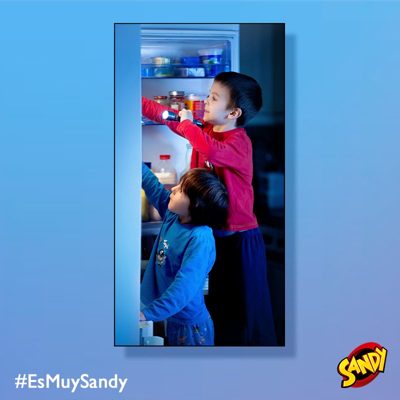 SandybyBaggio's tweet photo. #EsMuySandy: Esconder tu chocolatada en el fondo de la heladera 😆… así está a salvo de que nadie te la robe. https://t.co/VaiNFB6KrX