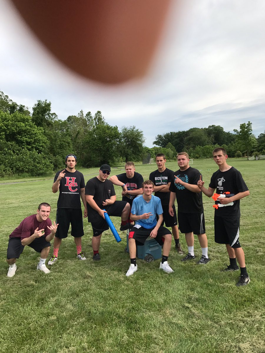 HCWATERWARS2017's tweet photo. YAG 4 take the win 2-0 in the final shootout and the bathroom boys finally get flushed. YAG 4 are the winners of 2017 Water Wars. https://t.co/SFKLloNCpl