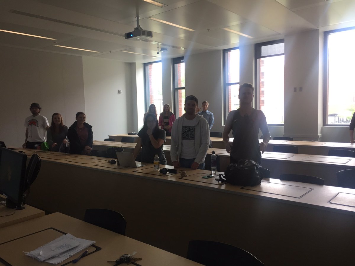 JessycaLewis's tweet photo. Final presentation day for #Admarks These fabulous @OregonState students just presented final international and national marketing plans https://t.co/cIwl5gVvEL